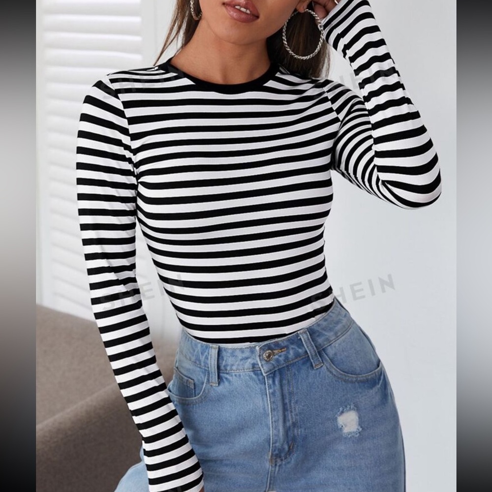 SHEIN EZwear Striped Print Slim Tee